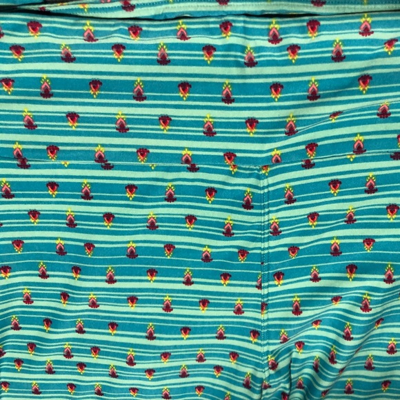 ❌SOLD❌ NWT🔥 Lularoe TC Leggings 🌷 - Picture 4 of 5